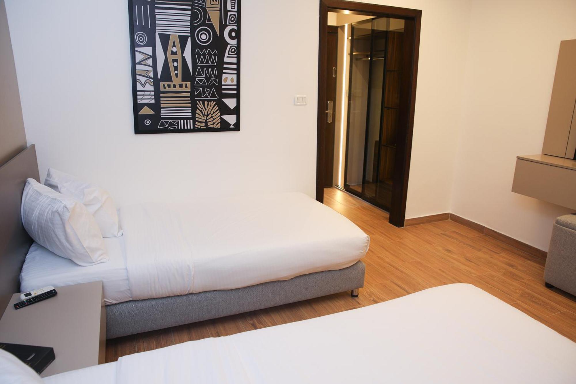 Spark Plaza Hotel Амман Экстерьер фото