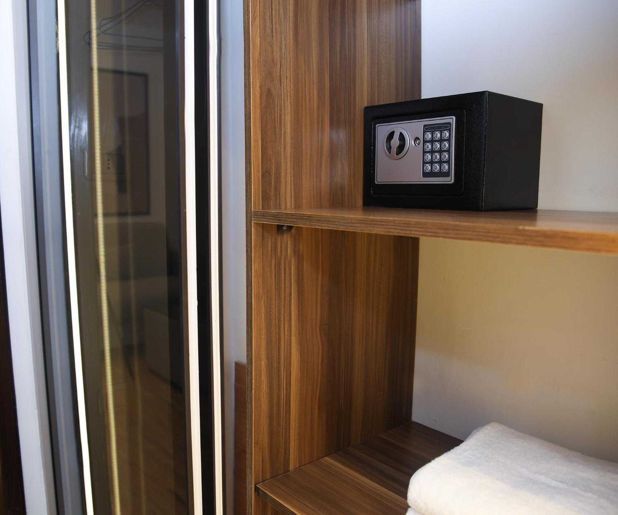 Spark Plaza Hotel Амман Экстерьер фото